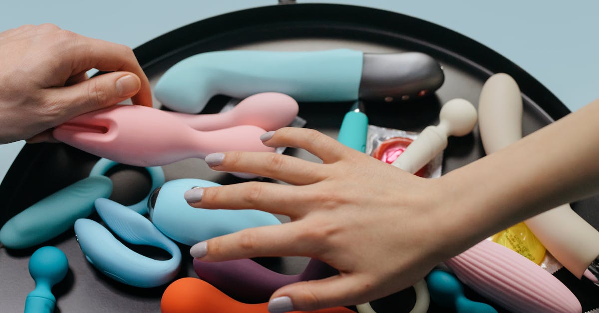 découvrez une vaste sélection de dildos de haute qualité, conçus pour apporter plaisir et satisfaction. explorez des formes, tailles et matériaux variés adaptés à toutes vos envies. plongez dans l'univers de la découverte intime et réveillez vos sens avec nos produits soigneusement sélectionnés.
