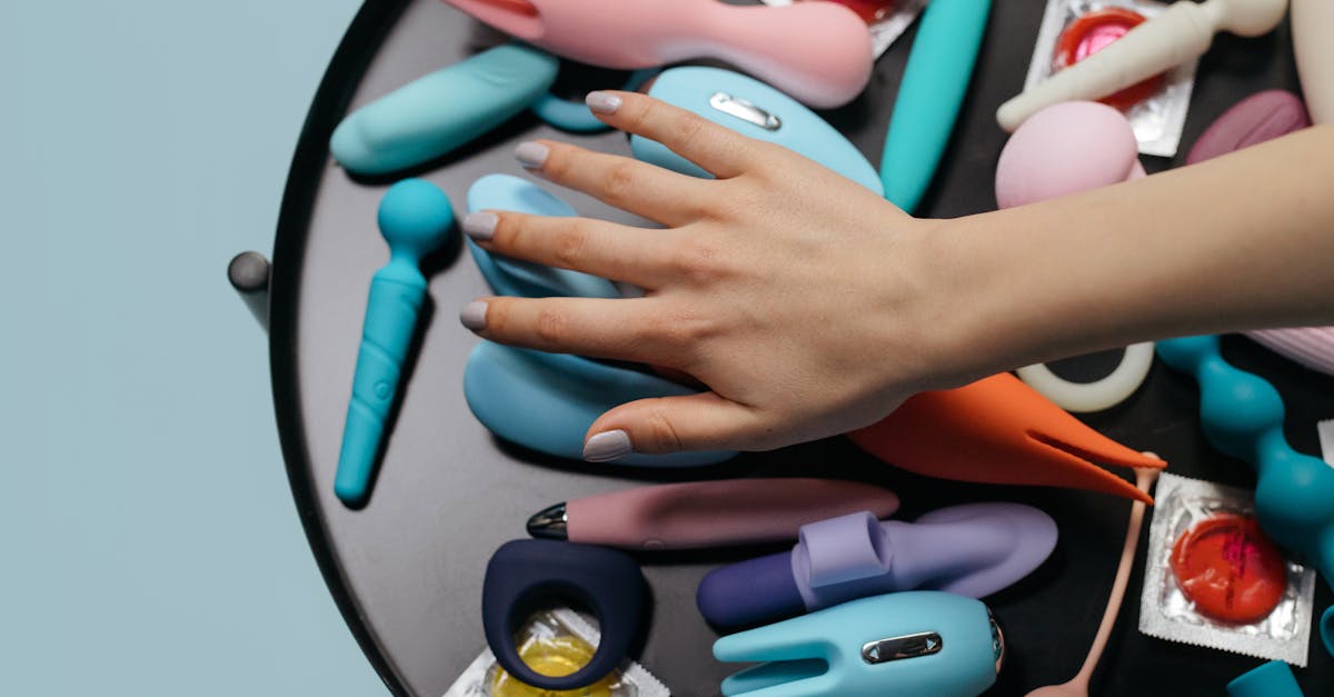 découvrez notre sélection de dildos variés, conçus pour satisfaire toutes vos envies. que vous soyez novice ou expérimenté, trouvez le compagnon idéal pour pimenter vos moments intimes. exploration, plaisir et qualité garantis.