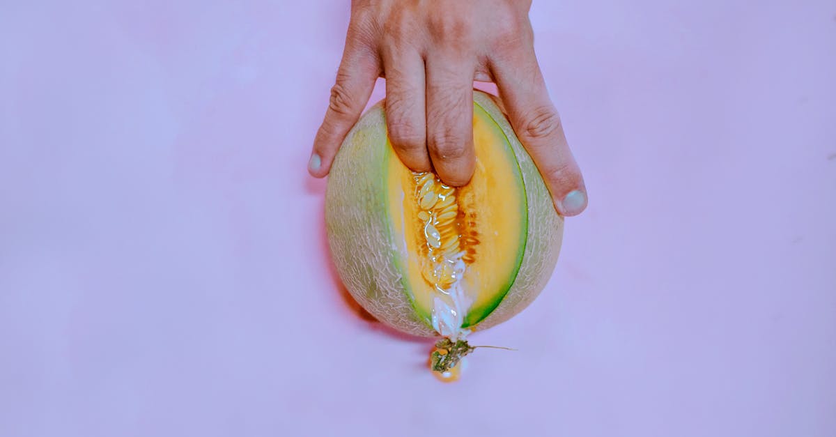découvrez notre gamme de masturbateurs innovants, conçus pour maximiser le plaisir et l'intimité. que vous soyez novice ou expérimenté, trouvez le produit idéal pour une expérience sensorielle inoubliable. explorez des textures variées et des designs ergonomiques pour un plaisir personnalisé.