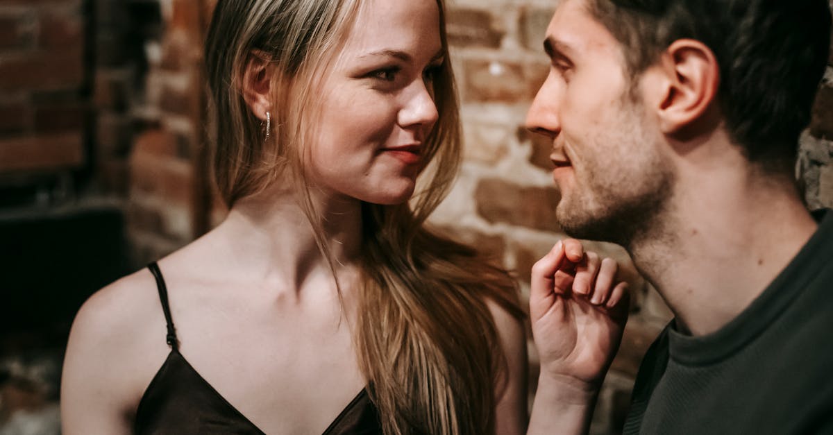 découvrez tout ce qu'il faut savoir sur le plaisir anal : conseils, sécurité, produits recommandés et astuces pour une expérience épanouissante, confortable et respectueuse de votre intimité.