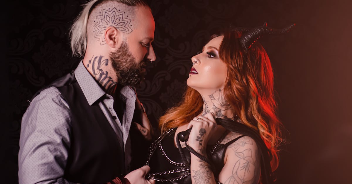 découvrez l'univers du bdsm : pratiques, consentement, sécurité et conseils pour explorer les relations fondées sur le pouvoir et le plaisir. informations essentielles pour débutants et initiés.