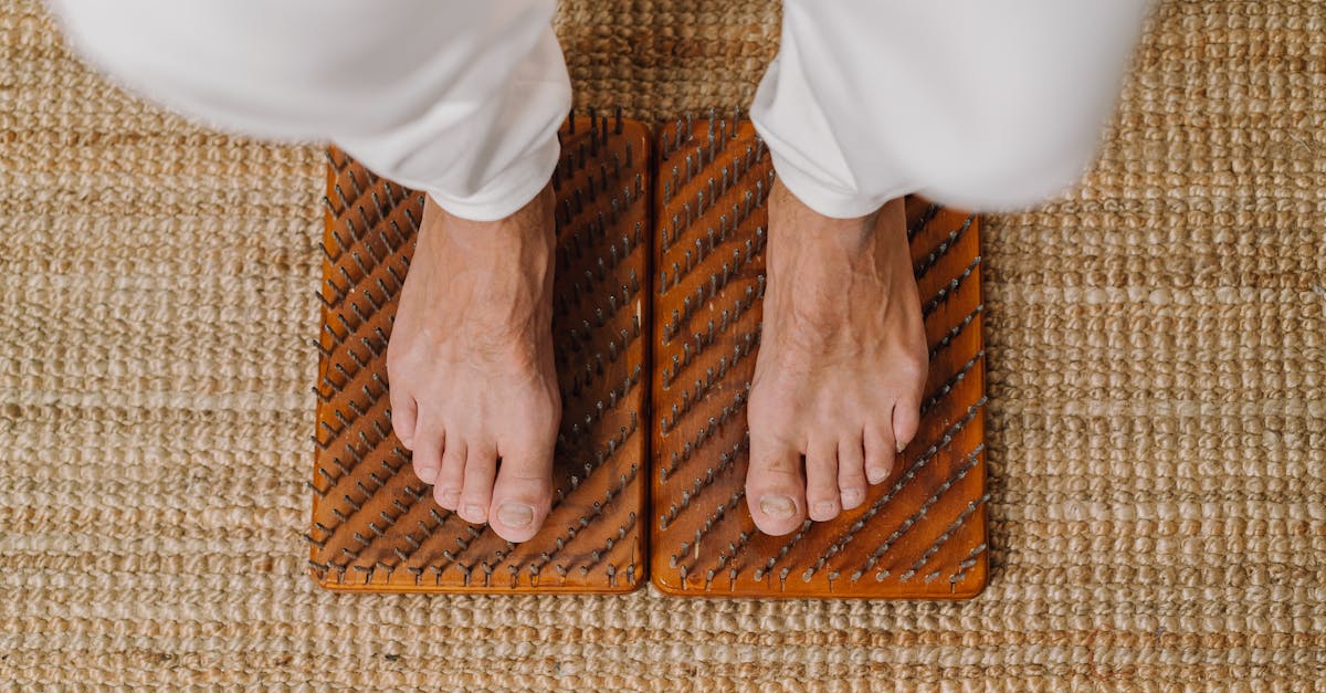 découvrez tout ce qu'il faut savoir sur la stimulation clitoridienne : conseils, techniques et bienfaits pour une vie intime épanouissante et le plaisir féminin.
