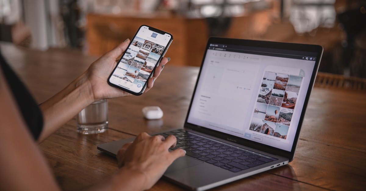 découvrez le métier d'influenceur : rôle, responsabilités, stratégies pour développer votre communauté et conseils pour réussir dans l'univers du marketing d'influence.