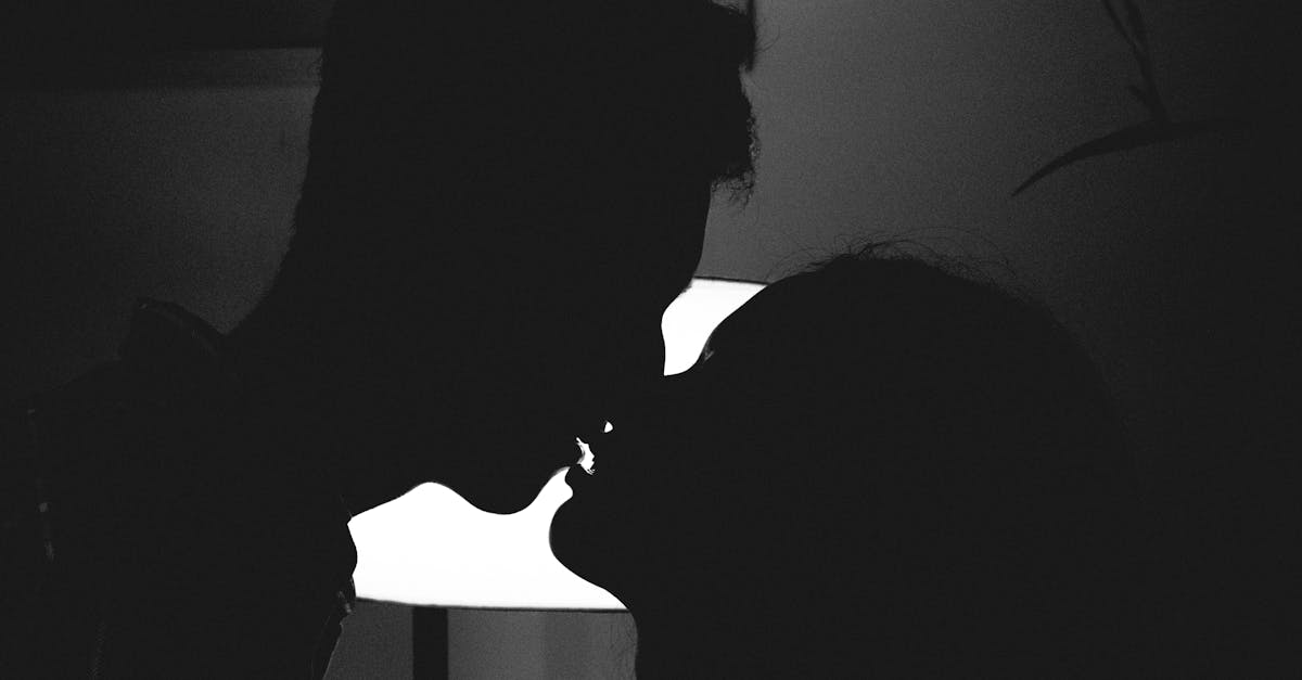 découvrez les différentes dimensions de l'intimité, son importance dans les relations humaines et des conseils pour renforcer vos liens affectifs tout en respectant vos besoins personnels.