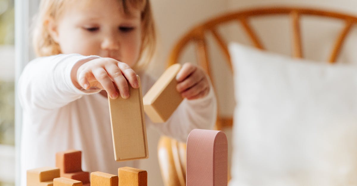 découvrez des jeux sensoriels captivants pour stimuler l’éveil des enfants, encourager leur créativité et développer leurs cinq sens tout en s’amusant. idées et conseils pour tous les âges.