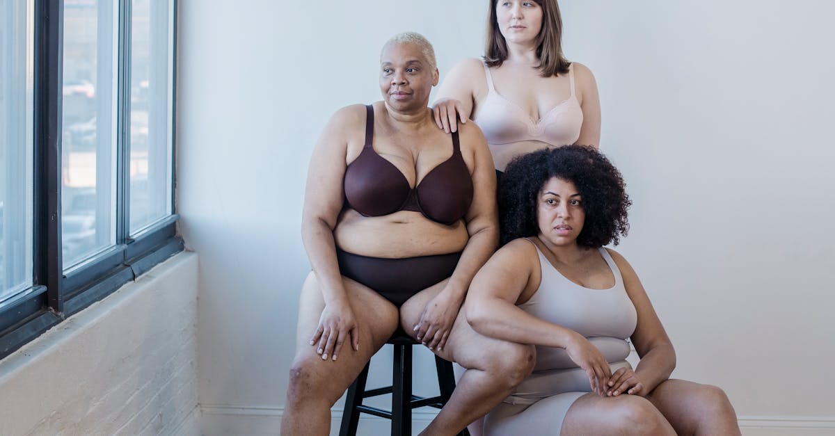 découvrez notre collection voluptuous lingerie, des dessous élégants et sensuels conçus pour sublimer toutes les silhouettes. raffinement, confort et séduction sont au rendez-vous pour révéler votre féminité.